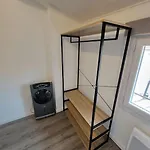 Fully Equipped Apartment 2 To 4 Beds